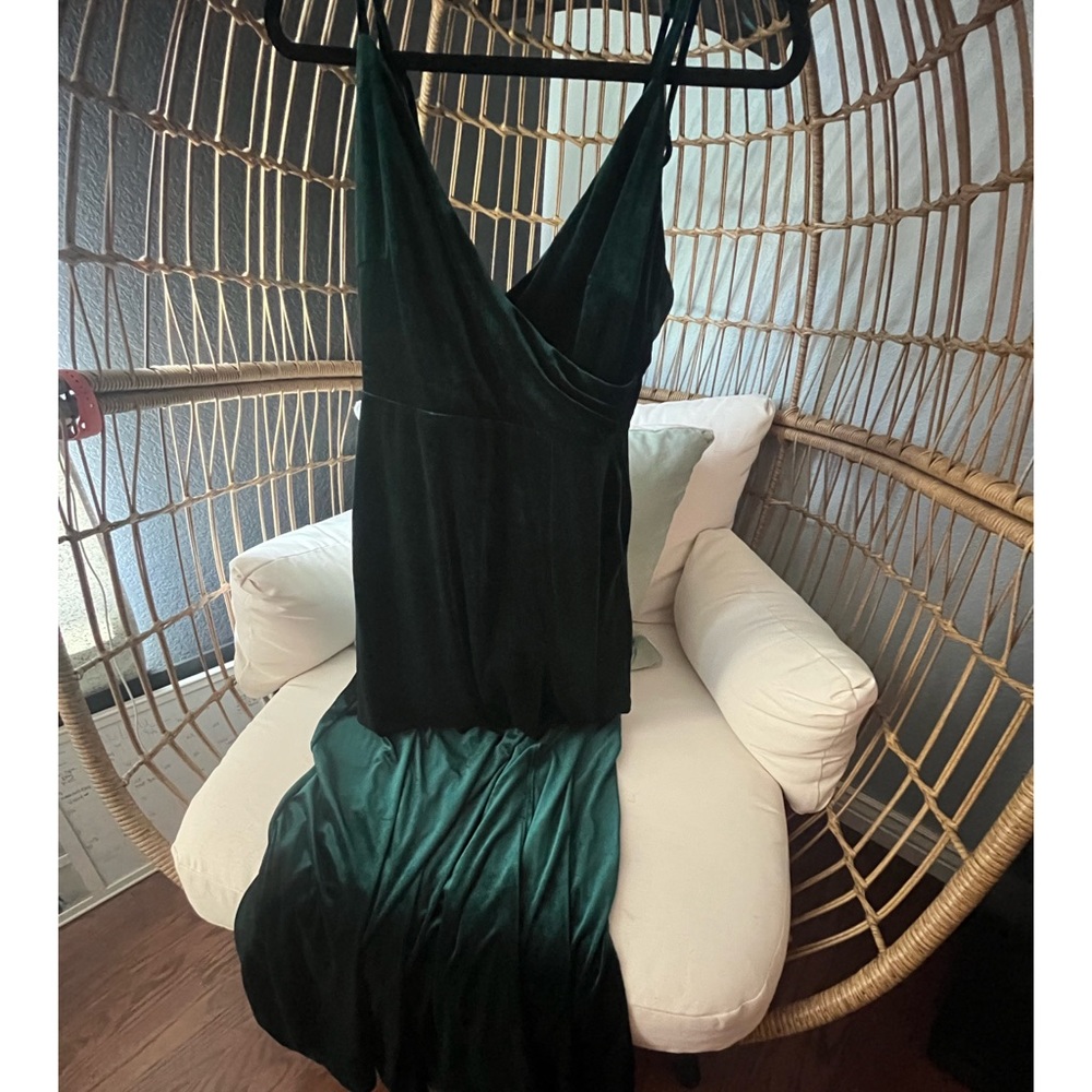 Beautiful, Green, Velvet, dress, and it has pockets!